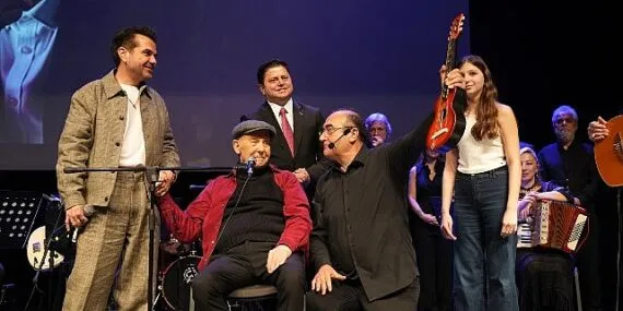 İlhan Şeşen’in 55. Sanat Yılı Kadıköy’de Kutlandı haberi