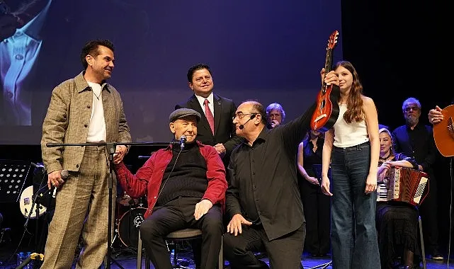 İlhan Şeşen’in 55. Sanat Yılı Kadıköy’de Kutlandı haberi