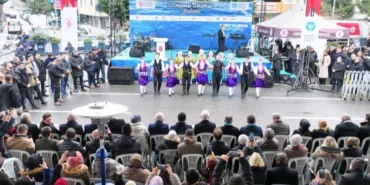 İstanbul Ümraniye'de 3 ton hamsi dağıtıldı haberi