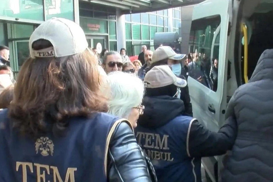 İstanbul'da CHP'li 9 belediyede 10 tutuklama! haberi