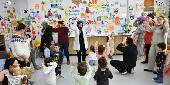 İstanbul'da “Oynasın da Büyüsün” etkinlikleri başladı haberi