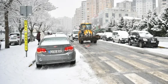 İstanbul'da karla etkin mücadele devamediyor haberi