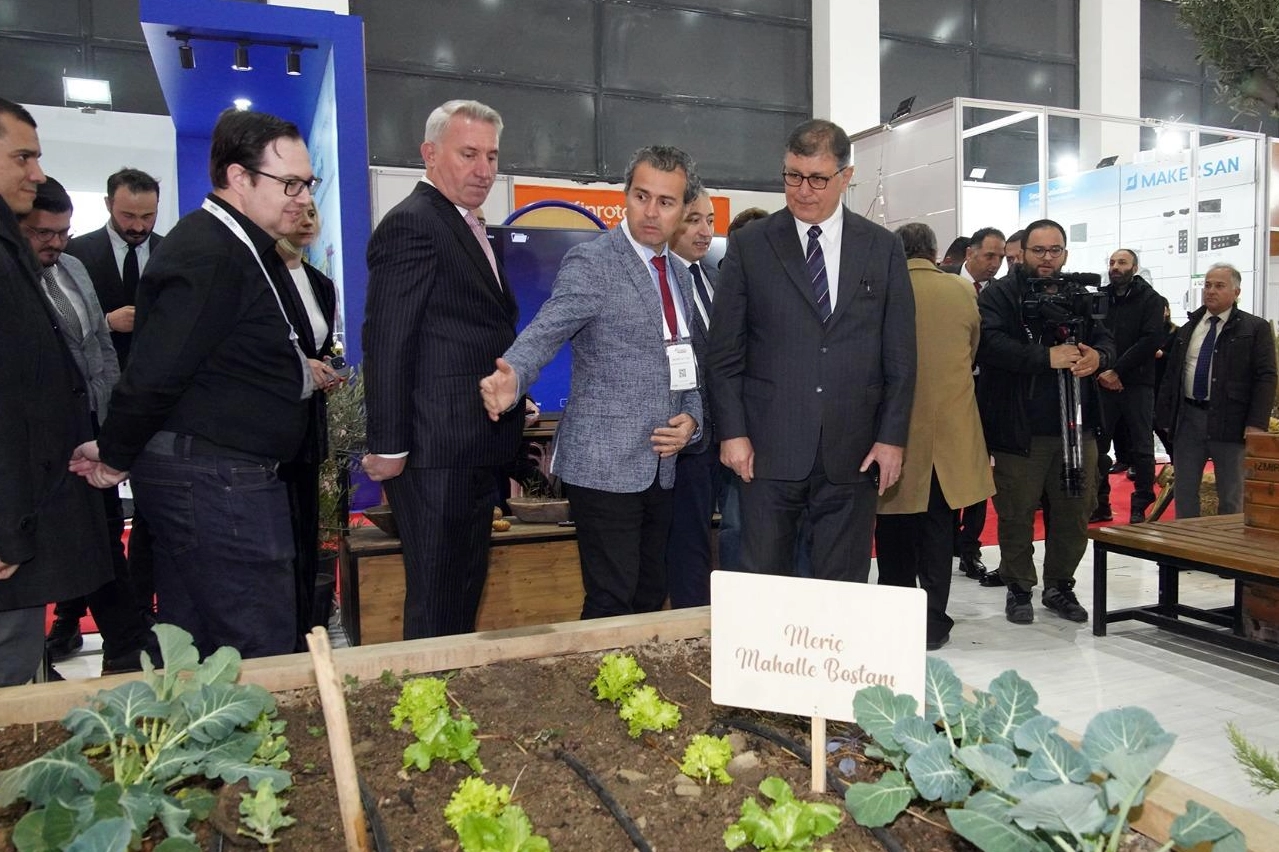 İzmir Büyükşehir Belediyesi’nin tarımsal hizmetleri AGROEXPO’da haberi
