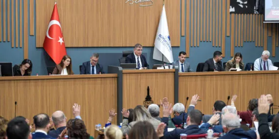 İzmir Büyükşehir'den öğrencilere 'Aylık Abonman' müjdesi haberi