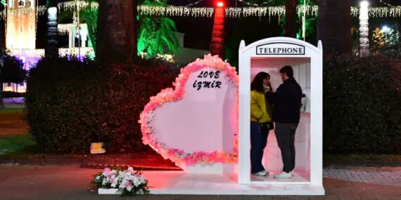 İzmir'de 'Sevgi Festivali' kapılarını açtı haberi