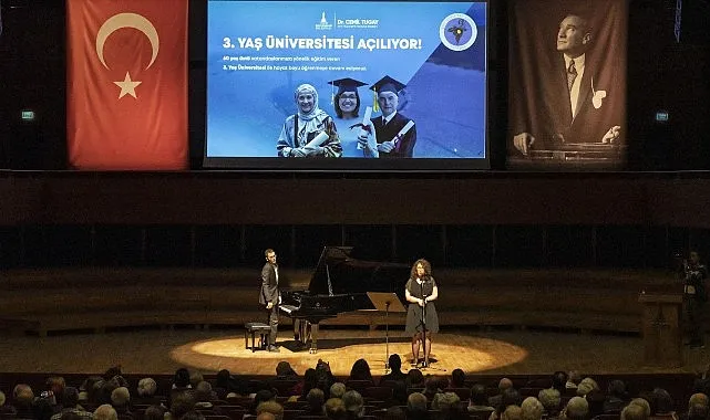 İzmir'de 60 yaş ve üzerindekiler üniversiteli oluyor haberi