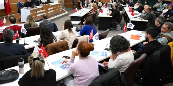 İzmir'de Mevzuat Bilgilendirme Toplantısı düzenlendi haberi