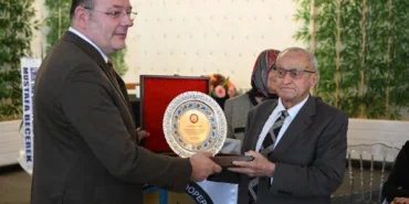 İzmir'de Pınarbaşı Esnaf Kefalet'te kan değişimi haberi