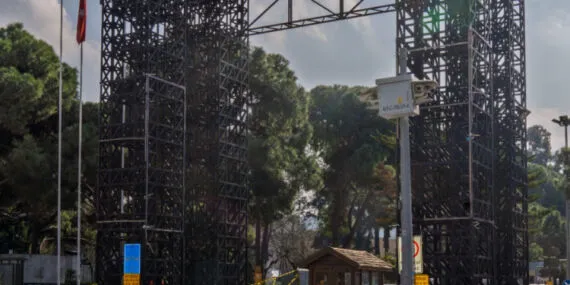 İzmir'in tarihi kapısına güçlendirme çalışmaları başladı haberi