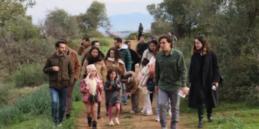 İzmirliler şehrin yeşil alanlarıyla kucaklaşıyor haberi