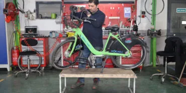 KOBİS bisikletleri usta ellerde yeniden hayat buluyor haberi