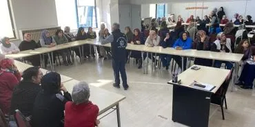 KOMEK kursiyerlerine afet bilinci eğitimi haberi