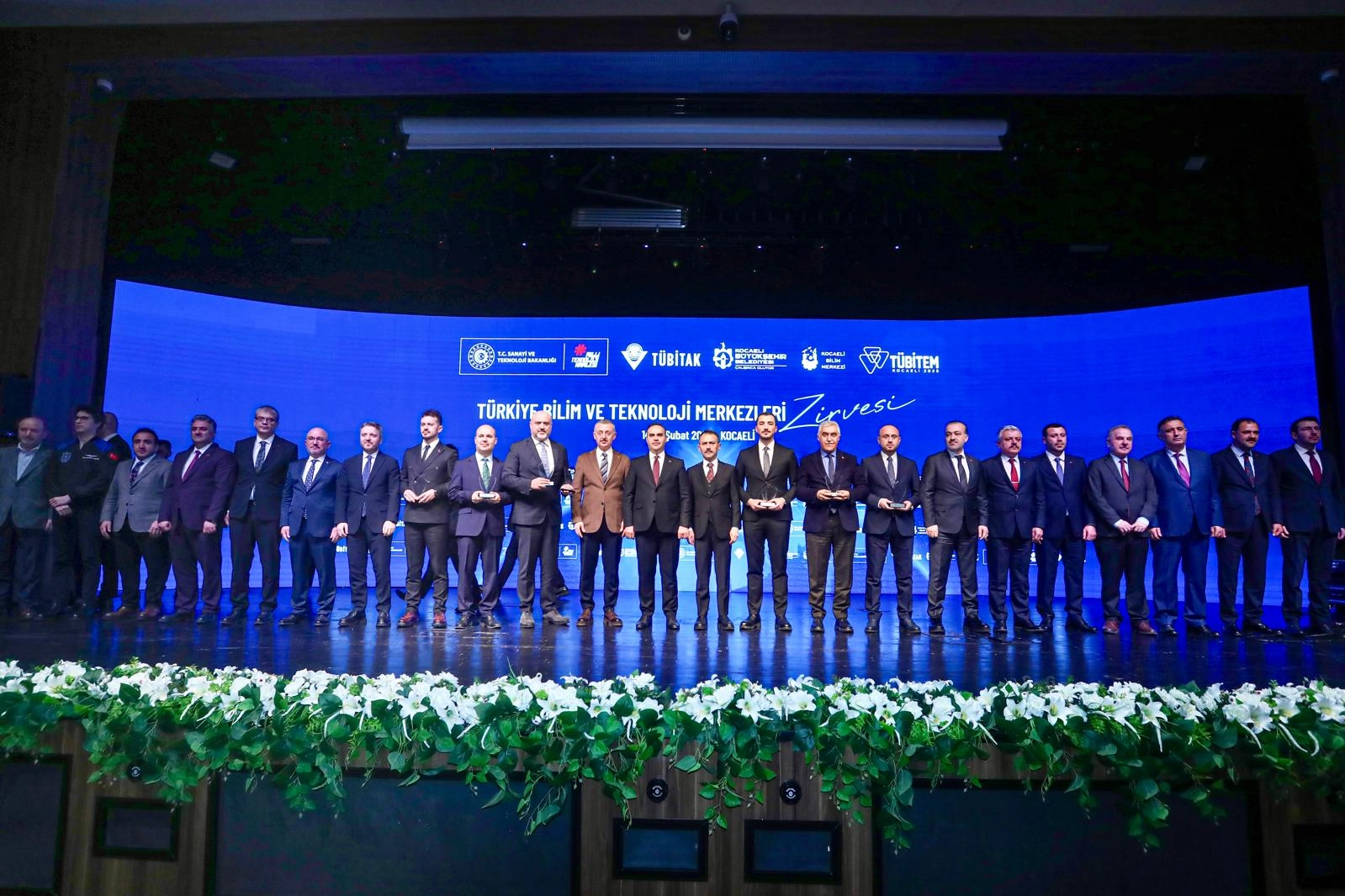 Kayseri Büyükşehir'in Bilim Üssü'ne 'emek' ödülü haberi
