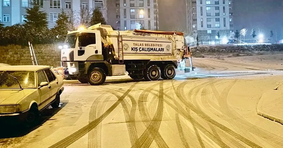 Kayseri Talas'ta kar mesai tam gaz haberi