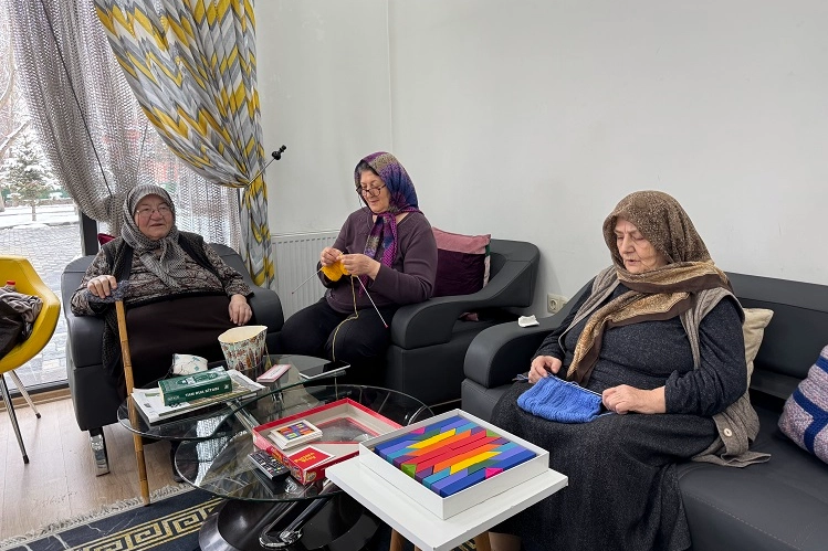 Kayseri'nin ulu çınarlarına sımsıcak ortam haberi