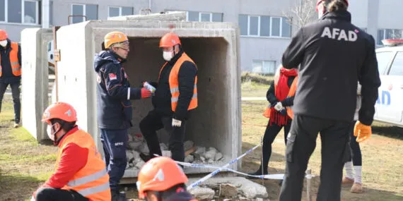 Keşan’da gönüllü afet ekibi tatbikatta haberi
