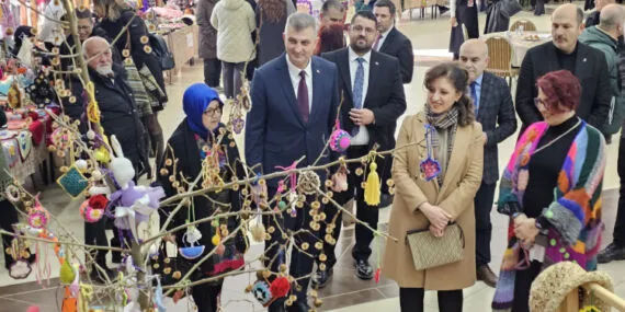 Kocaeli Gölcük'te 'örgü' zamanı haberi