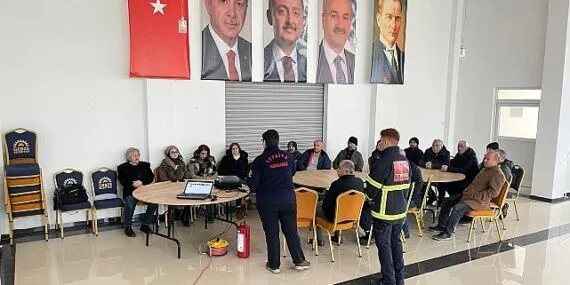 Kocaeli İtfaiyesi vatandaşı bilinçlendiriyor haberi