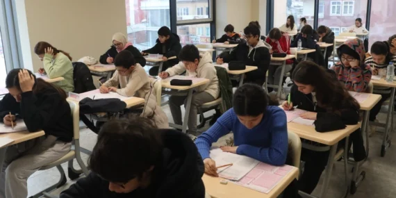 Kocaeli İzmit'te Kurum Kabul Sınavı yapıldı haberi