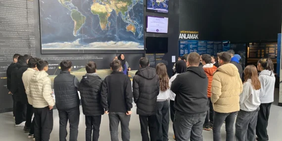 Kocaeli İzmit'te gençlere deprem farkındalığı aşılanıyor haberi