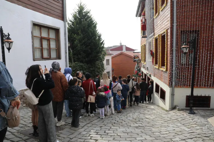 Kocaeli Oyuncak Müzesi'nde rekor ziyaretçi haberi