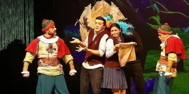 Konya Şehir Tiyatrosu’ndan Minik Seyircilere Keyifli Bir Oyun: "Hiçu’da Yolculuk" haberi