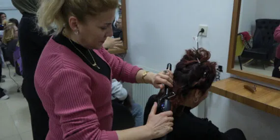 Malatya'da kuaförlük kursuna yoğun ilgi haberi