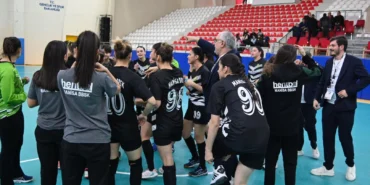 Manisa BBSK hentbol takımı tarih yazdı haberi