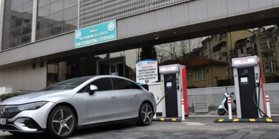 Manisa Büyükşehir'den elektrikli araç şarjına ilk istasyon haberi