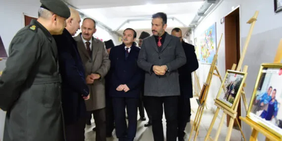 Manisa'da şehit Mehmet Savunmaz adını taşıyan okulda anıldı haberi