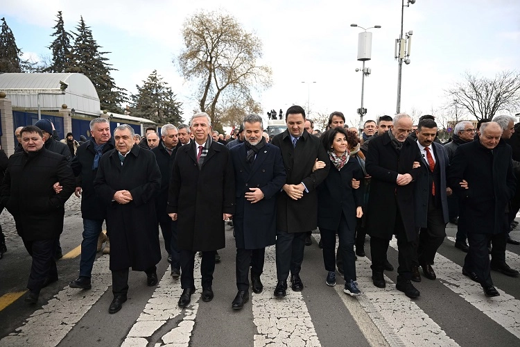 Mansur Yavaş'tan madencilere destek haberi