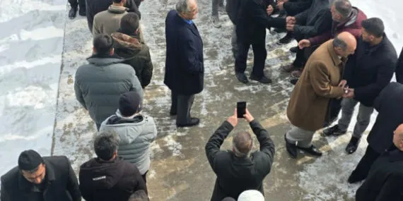 Mardinli kanaat önderleri Ağrı'da iki aileyi barıştırdı haberi