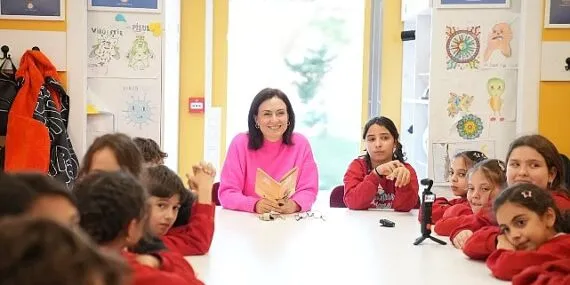 MediaMarkt Ateşböceği öğrenim tırları bir yılda 5 bin çocuğa umut oldu haberi