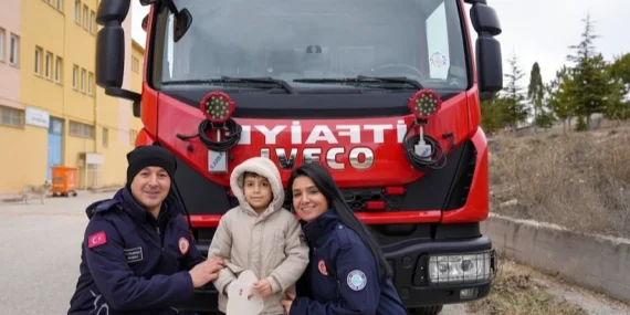 Minik Ömer 'Ateş Savaşçısı' oldu haberi