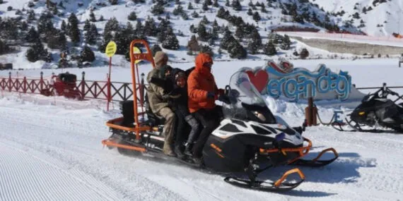 Miniklerin Jandarma ekipleriyle kar keyfi haberi