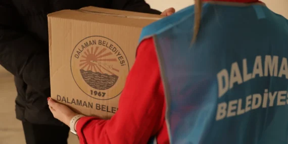 Muğla Dalaman'da koliler ihtiyaç sahiplerine ulaşacak haberi