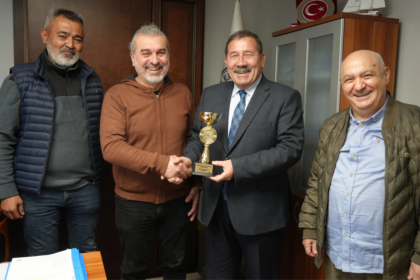 Muğla Milas'ta briç takımından Başkan Topuz'a ziyaret haberi