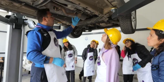 Muğlalı kadınlar taşıtların ustası oluyor haberi