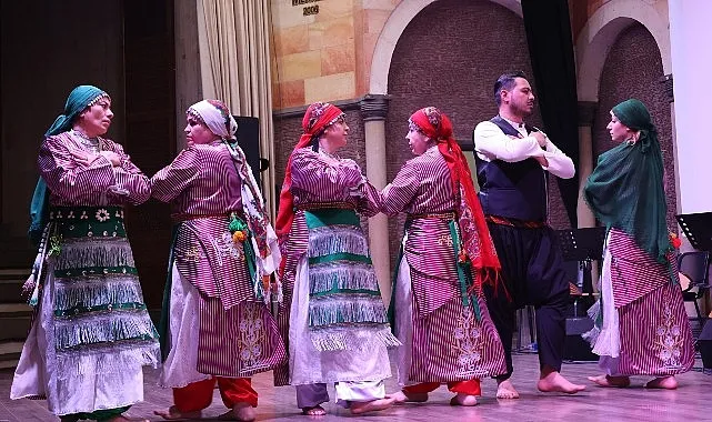 Orta Anadolu Türküleri İzleyiciden Tam Not Aldı haberi
