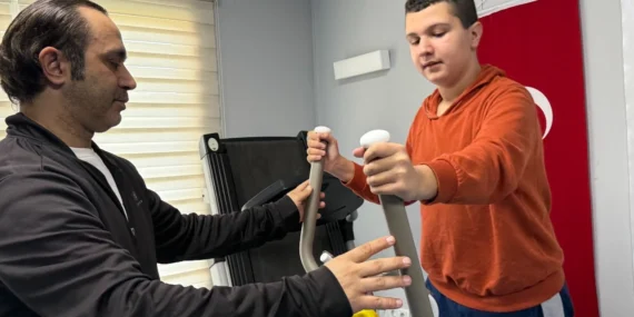 Otizm Spor ve Yaşam Evi ile Onur’un hayatı değişti haberi