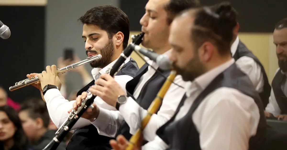 Sakarya’da sahneye çıkan isim konsere damga vurdu haberi