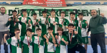 Sakaryalıminiklerşampiyonluğunu ilan etti haberi