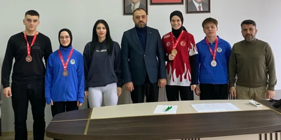 Sakarya’nın şampiyonları Enes Zengin’e misafir oldu haberi