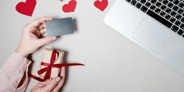 Sevgililer Günü'nde Karşılaşılan En Yaygın Dolandırıcılık Yöntemleri haberi