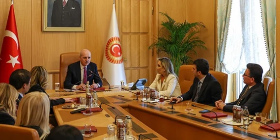 TBMM Başkanı Kurtulmuş Antalyalıları kabul etti haberi