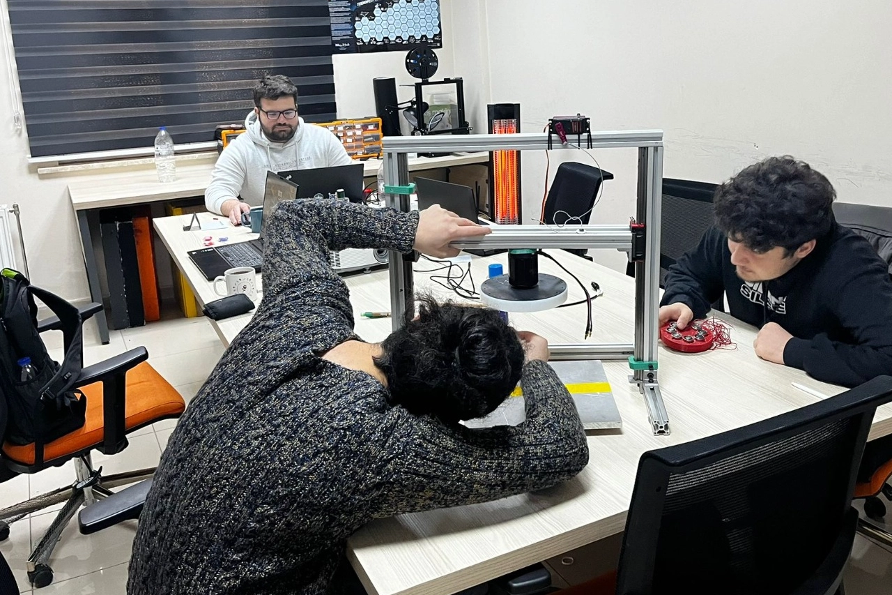 TEKNOFEST’İN şampiyon adaylarıDernekler Yerleşkesi’nde hazırlanıyor haberi
