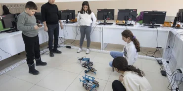 Tunceli'de robotik kodlama ile özgüvenleri gelişiyor haberi
