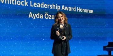 Türk Kadın Rotaryen Ayda Özeren ödüllendirildi haberi