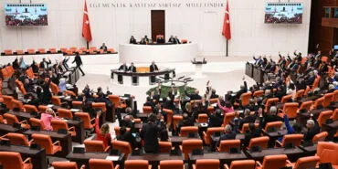 Türk askerinin Aden'deki görevi uzatıldı haberi