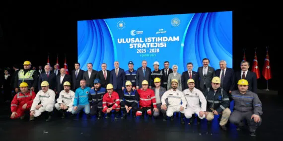 Üniversiteliye 15 bin 162 TL destek! Programın detaylarını Erdoğan duyurdu haberi